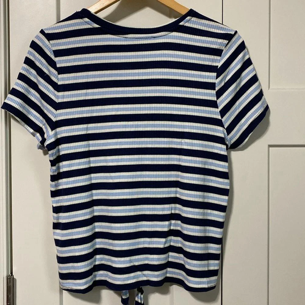 Pink Republic blue white stripe short sleeve top with bottom tie size large